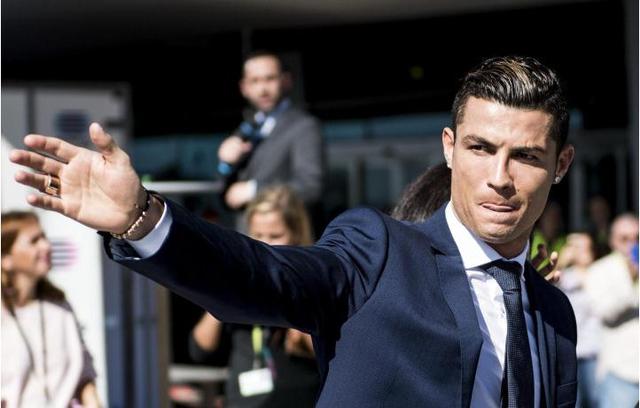 记者：迈阿密国际正在努力留下阿连德，目前双方在谈判（记者：迈阿密国际欲续留阿连德，双方已展开谈判）