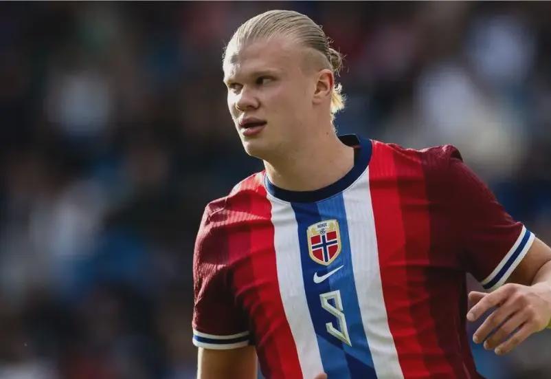 曼联迎战西汉姆联：德利赫特缺阵，阿莫林调整阵容