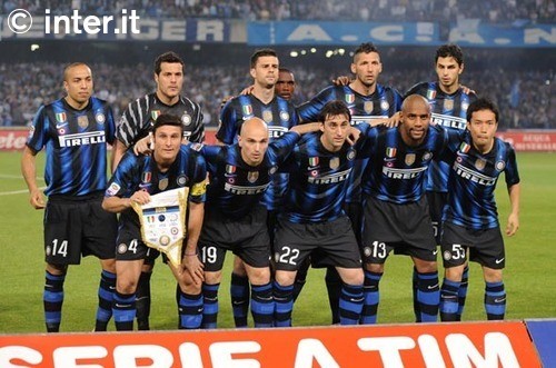 德天空：拜仁17岁小将伦纳特-卡尔将首次入选德国U21大名单（德媒：拜仁17岁新星伦纳特-卡尔首次被征召进入德国U21大名单）