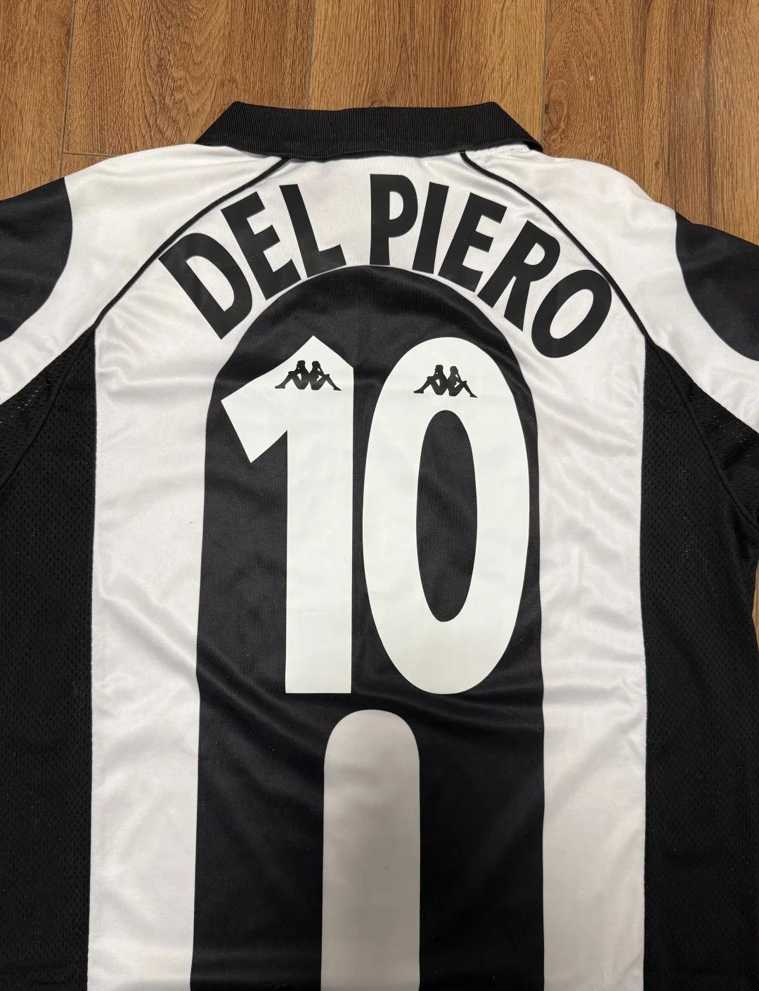 继伊尔马兹之后，奥斯梅恩是第二位欧冠戴帽的加拉塔萨雷球员（奥斯梅恩成加拉塔萨雷欧冠史上第二位戴帽球员，接棒伊尔马兹）