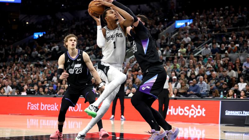 当地媒体：摩纳哥王子及其朋友欧冠赛后被加拉塔萨雷球迷袭击（当地媒体报道，欧冠赛后摩纳哥王子与友人遭加拉塔萨雷球迷袭击）