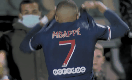 篮球CBA球队主教练谈训练调整