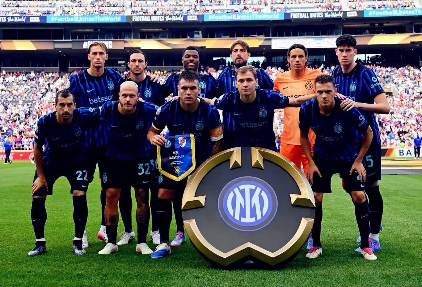 重庆铜梁龙签下山东泰山B队球员张英凯（重庆铜梁龙引进山东泰山B队球员张英凯）