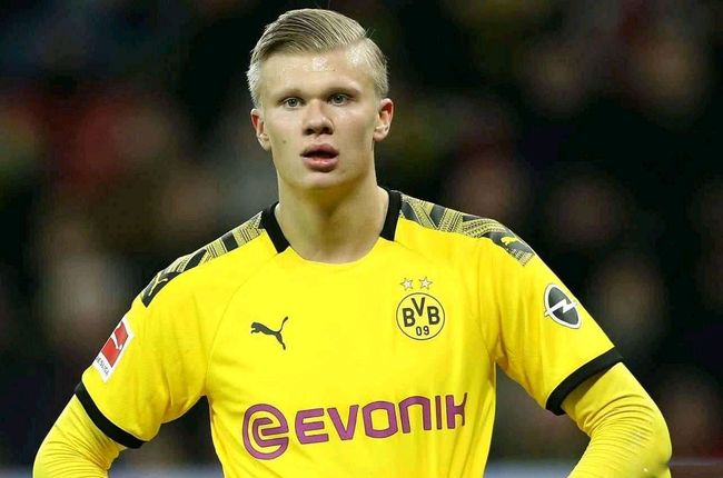 欧冠球员表现评析：C罗连续进球,（欧冠球员状态解读：C罗连场破门）