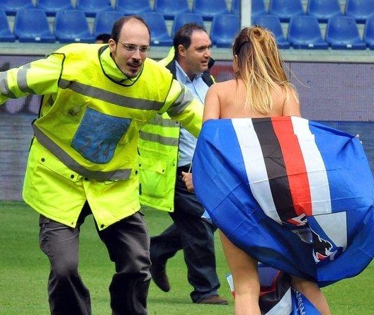 南美足联主席：为庆祝世界杯百年，2030年世界杯应扩军至64队（南美足联主席提议：为纪念百年，2030年世界杯扩军至64支球队）