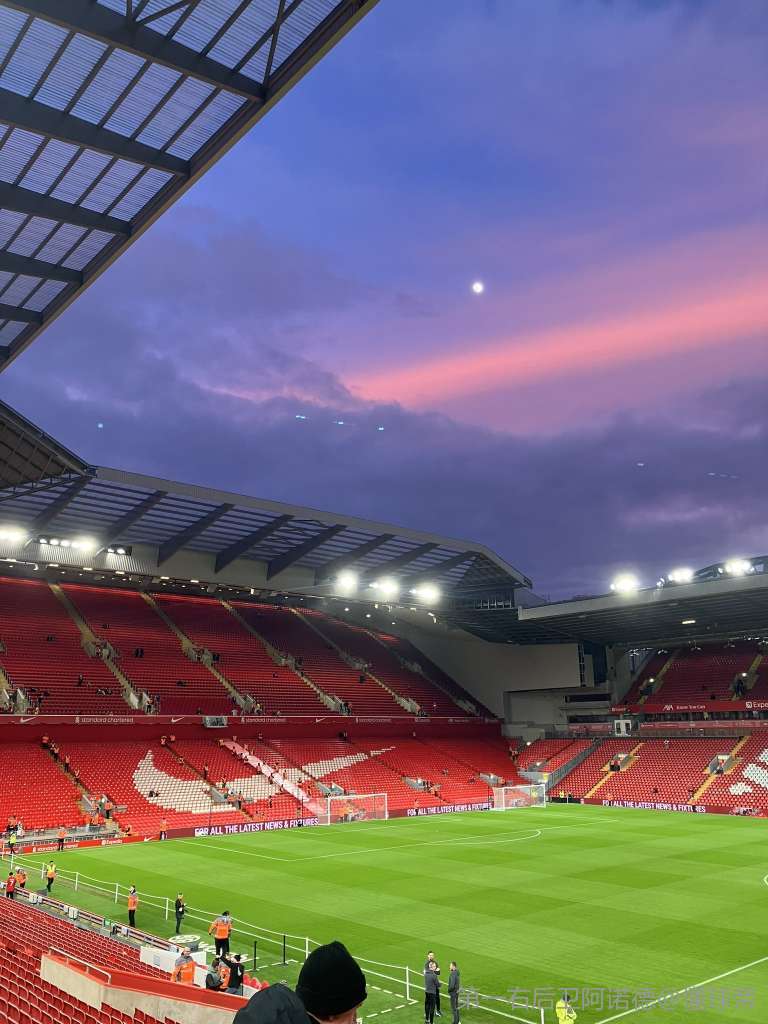 全市场：多特与曼联就桑乔展开谈判，曼联要价2000万欧（全市场：曼联与多特就桑乔转会进行磋商，标价2000万欧）